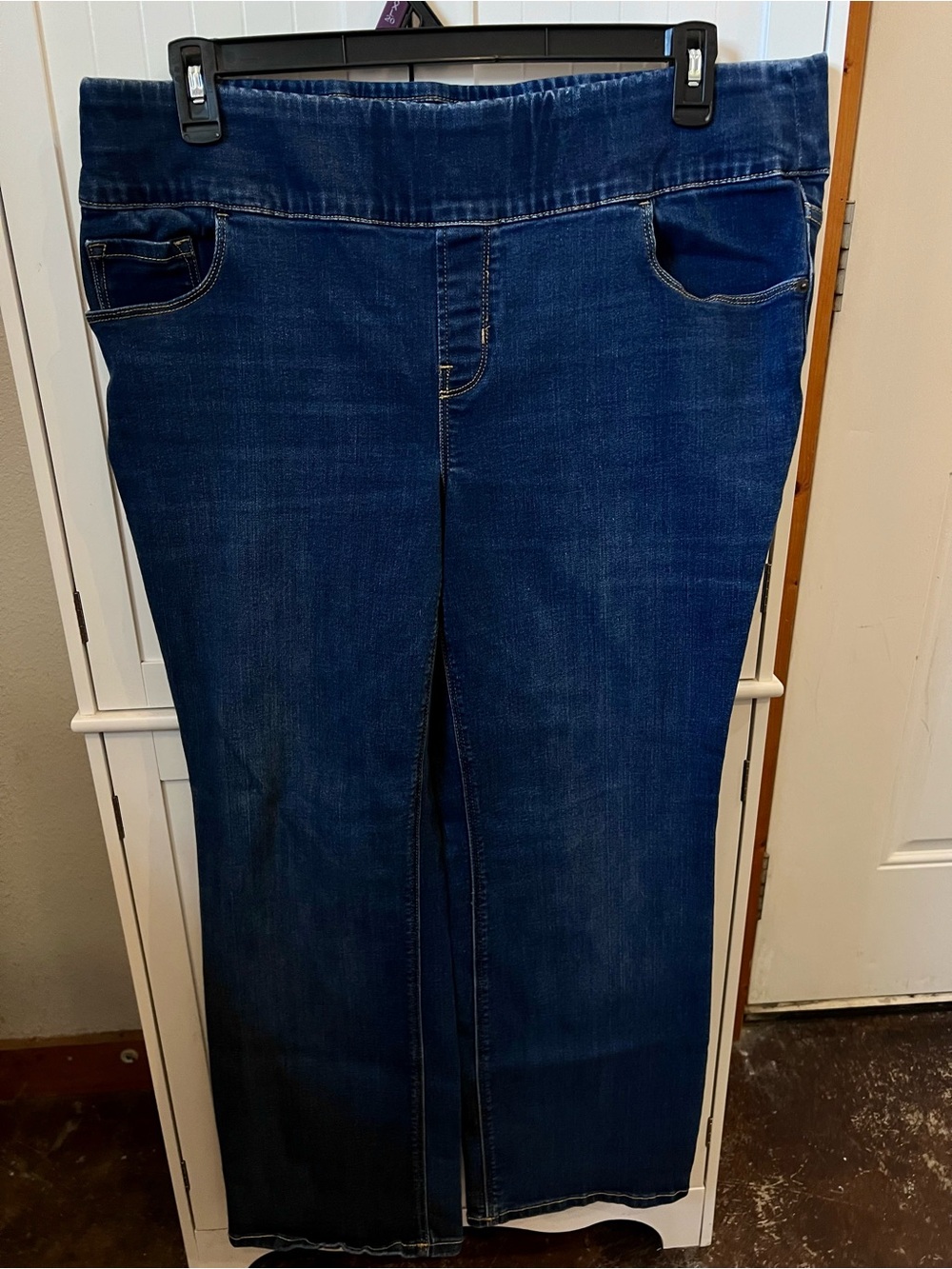 Old Navy Women's Boot Cut Jeans in Dark Blue Wash